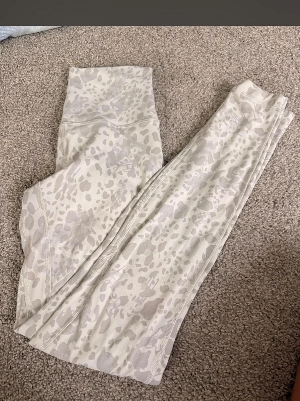 High-Waist lululemon Animal Print Leggings in Light Gray